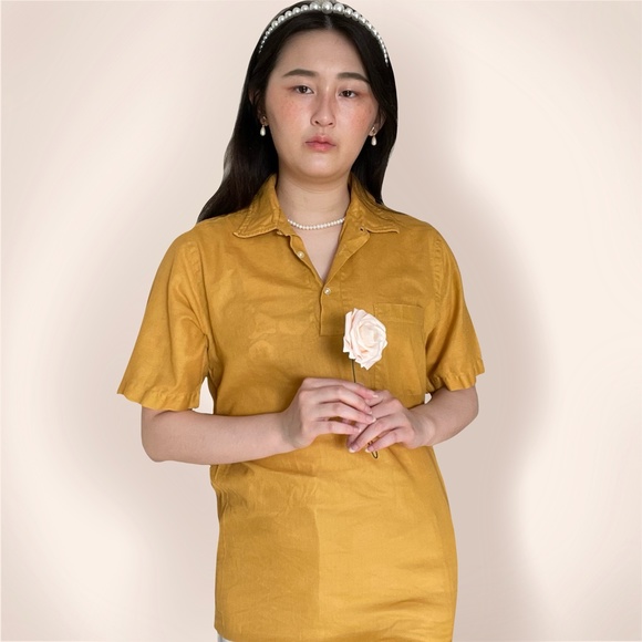 Vintage mustard yellow short sleeve polo top. - Picture 3 of 4